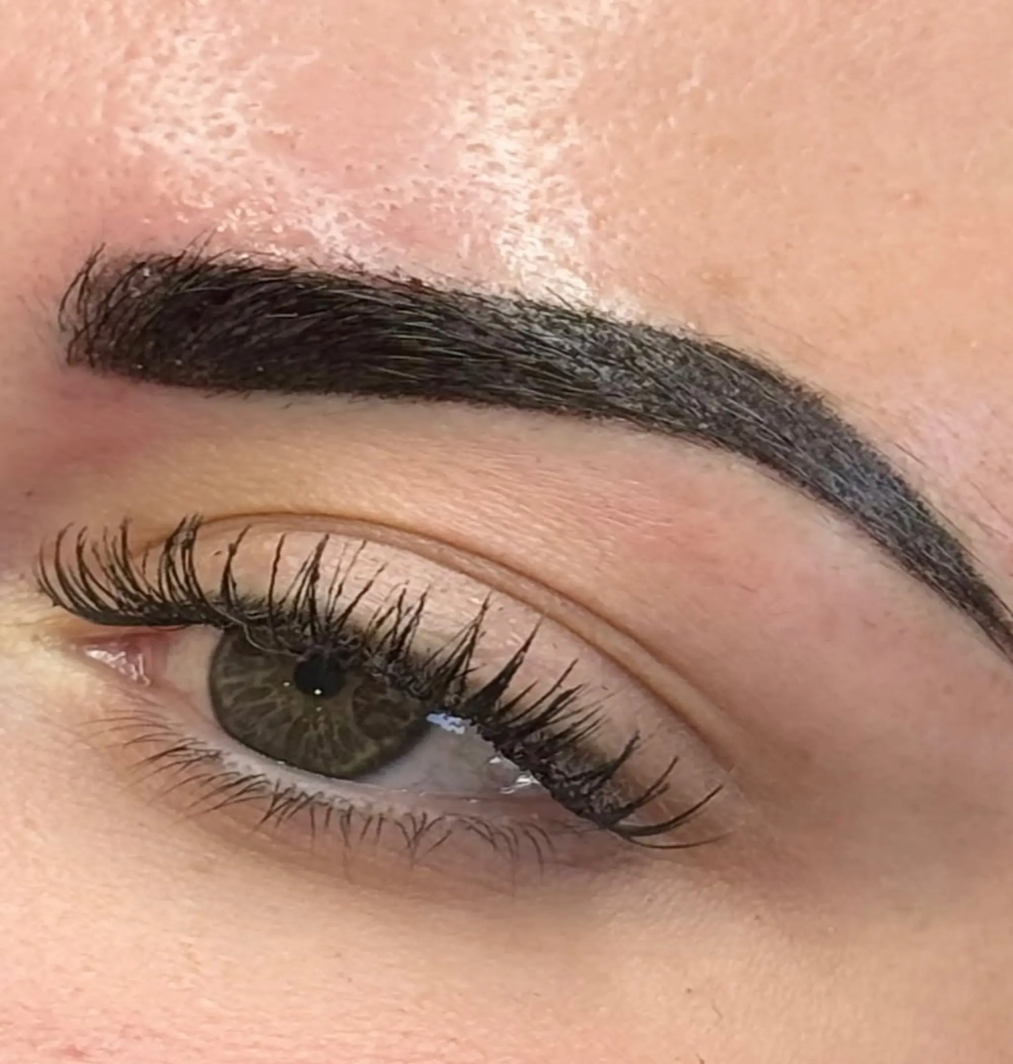 Valerie's Adventure Time | Can You Get Ombre Brows Over Old, Faded Microblading? eyebrow tattoo training